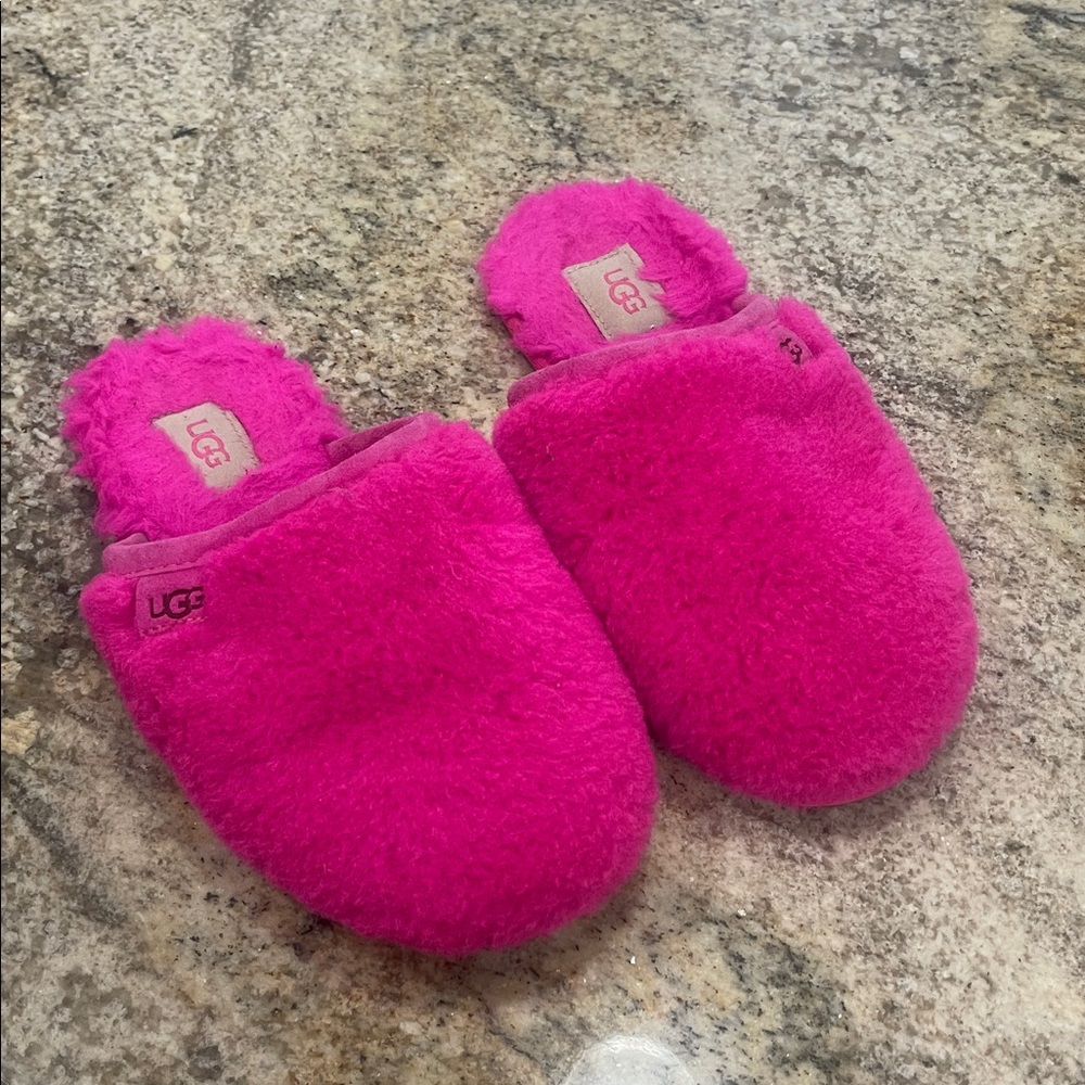 UGG Bright Pink Fuzzy Slippers